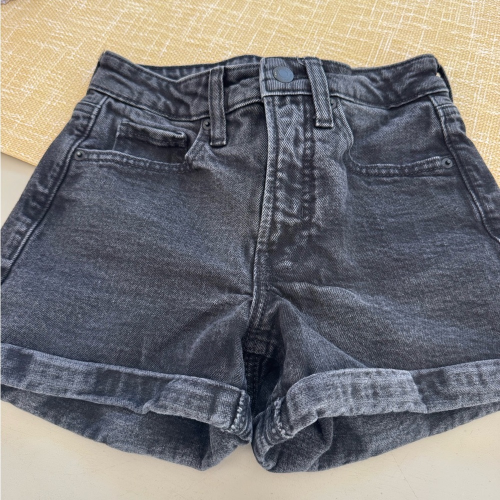Old Navy high rise og straight denim shorts